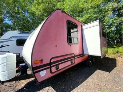 2019 Winnebago Micro Minnie photo 4