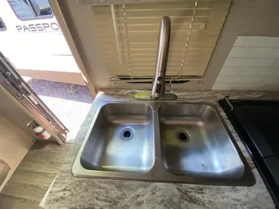 2019 Winnebago Micro Minnie photo 17