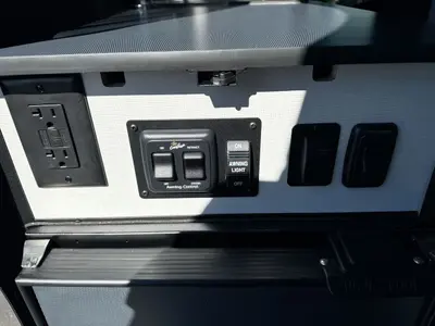 2027 Winnebago Revel photo 25