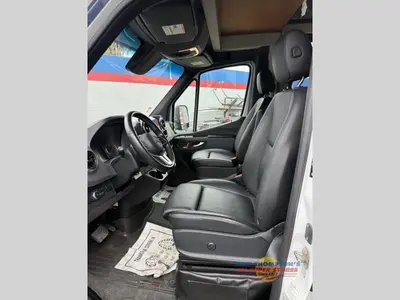 2021 Renegade Villagio photo 28