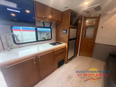 2021 Renegade Villagio photo 11