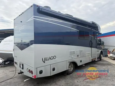 2021 Renegade Villagio photo 2