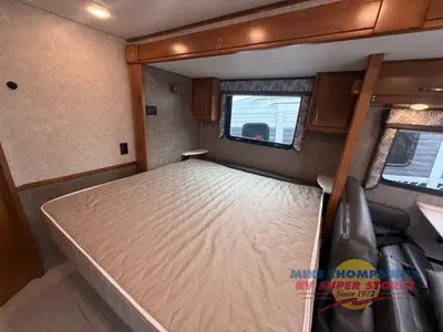 2021 Renegade Villagio photo 15