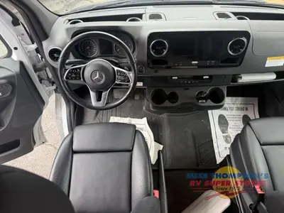 2021 Renegade Villagio photo 7
