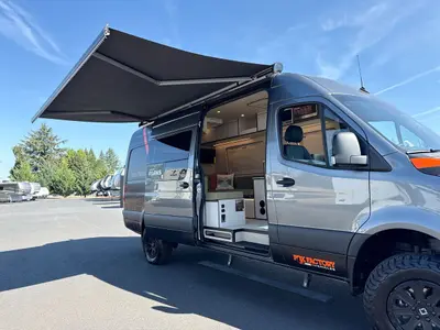 2027 Outside Van Parks photo 20
