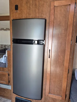 2016 LANCE 1575 TRAVEL TRAILER photo 4