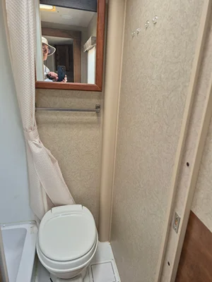 2016 LANCE 1575 TRAVEL TRAILER photo 14