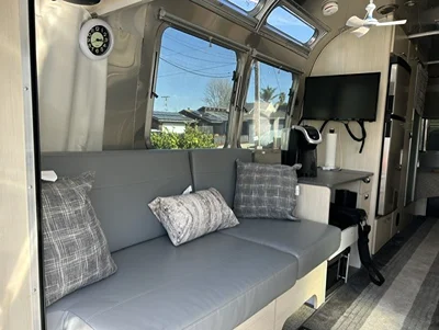 2022 AIRSTREAM FLYING CLOUD photo 6