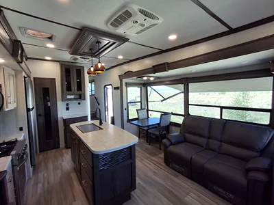 2022 ALLIANCE RV PARADIGM photo 12