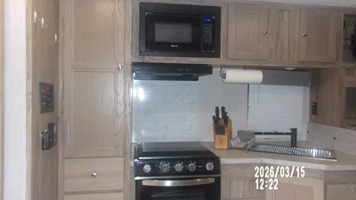 2022 PALOMINO BACKPACK TRUCK CAMPER photo 8