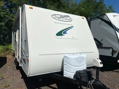 2004 Travel Lite Trail Cruiser photo 3