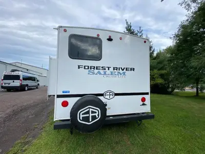 2025 Forest River Salem Cruise Lite photo 7