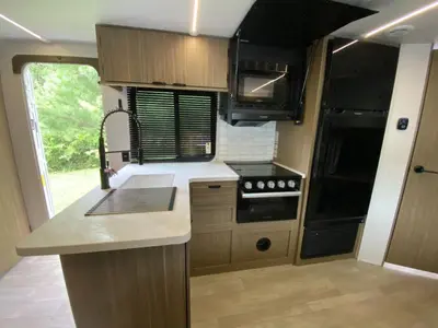 2025 Forest River Salem Cruise Lite photo 17