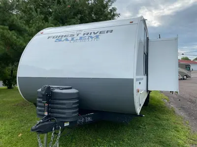 Used 2025 Forest River Salem Cruise Lite 240BHXL