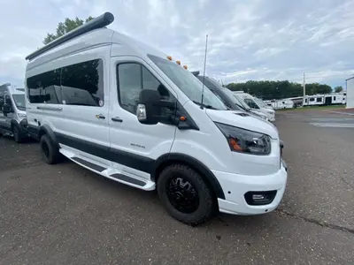 2027 Coachmen Beyond photo 11