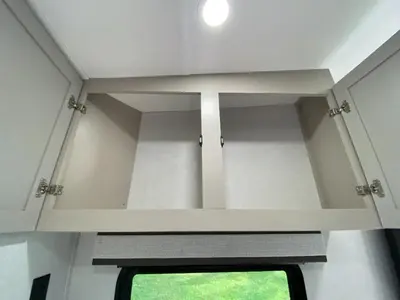2027 Jayco Seismic photo 49