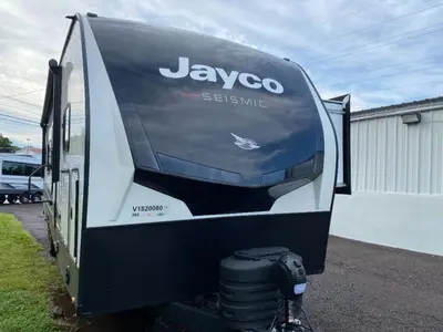 2027 Jayco Seismic photo 2