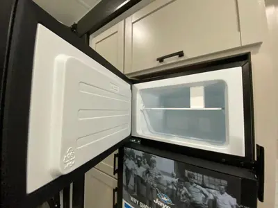 2027 Jayco Seismic photo 31