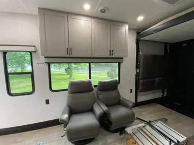 2027 Jayco Seismic photo 25