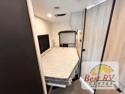 2027 Coachmen Cross Trail EV photo 39
