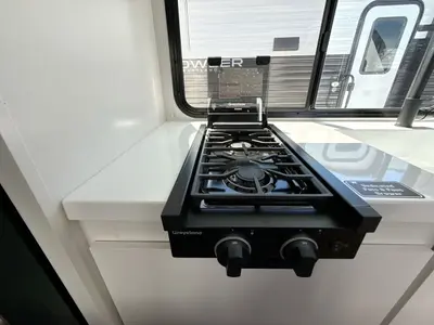 2027 Winnebago Micro Minnie photo 31