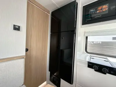 2027 Winnebago Micro Minnie photo 30