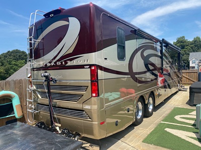 2008 FLEETWOOD AMERICAN TRADITION photo 3