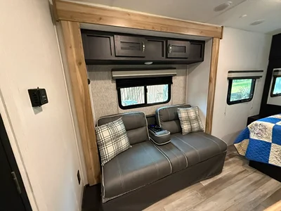2022 COACHMEN FREEDOM EXPRESS ULTRA LITE photo 10