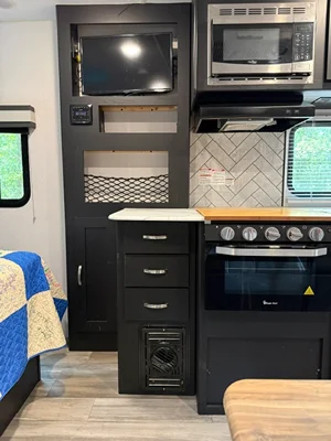 2022 COACHMEN FREEDOM EXPRESS ULTRA LITE photo 11