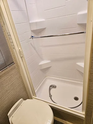 2021 WINNEBAGO NAVION photo 17