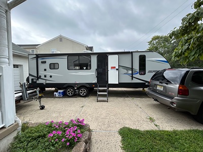 Used 2020 Forest River Cherokee Alpha Wolf 27RK-L