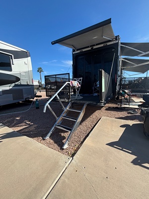 2023 JAYCO SEISMIC LUXURY SERIES photo 3