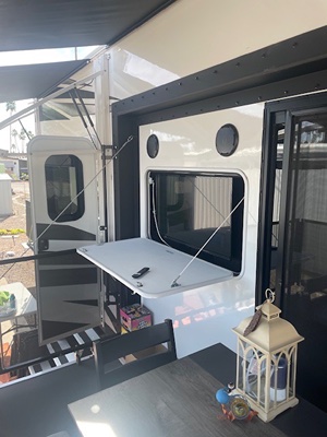2023 JAYCO SEISMIC LUXURY SERIES photo 2