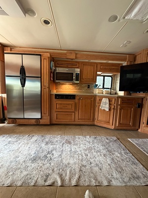 2012 FOREST RIVER BERKSHIRE photo 2