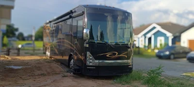 2018 THOR MOTOR COACH TUSCANY photo 2