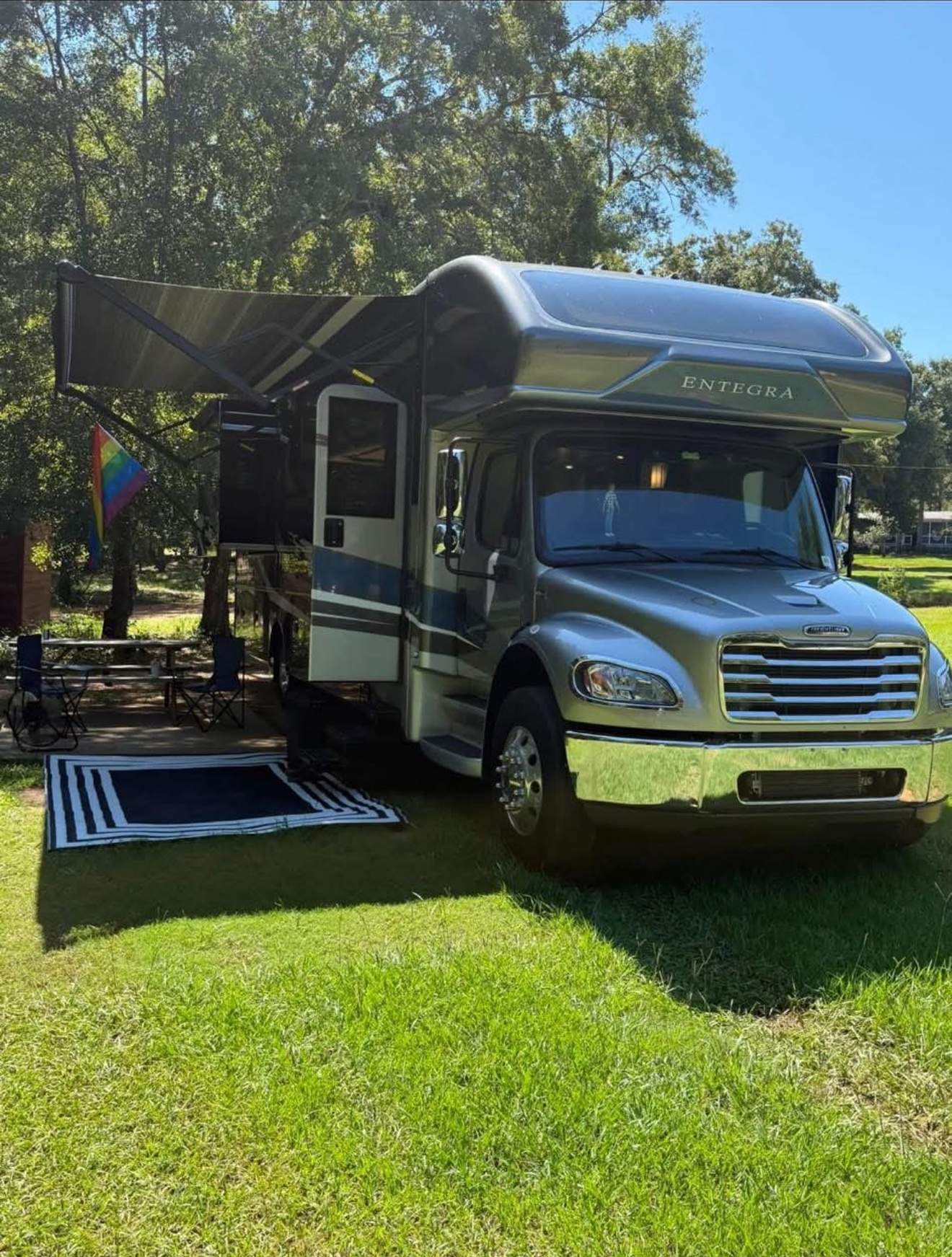 2025 ENTEGRA COACH ACCOLADE XL exterior