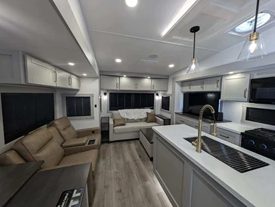 2025 BRINKLEY MODEL Z photo 2