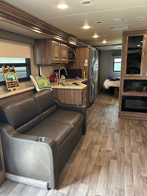 2019 JAYCO PRECEPT photo 9