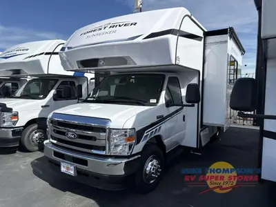 2026 Forest River RV Sunseeker LE photo 4