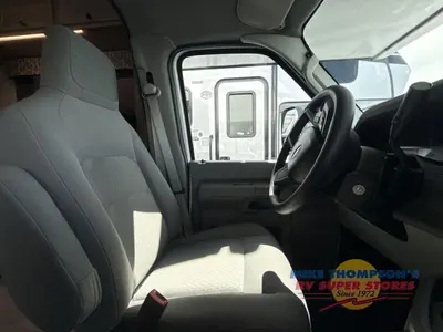 2026 Forest River RV Sunseeker LE photo 15