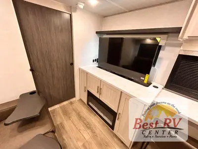 2027 Forest River R-POD photo 35