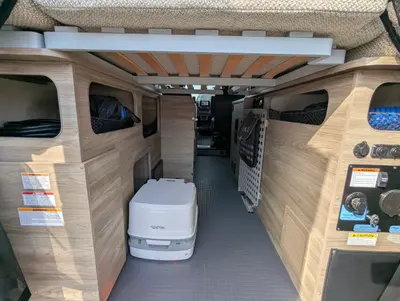 2024 Winnebago Solis Pocket photo 15