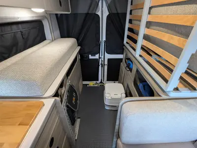 2024 Winnebago Solis Pocket photo 29