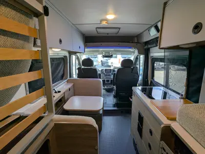 2024 Winnebago Solis Pocket photo 31