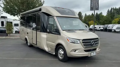 2023 Leisure Travel Unity photo 6