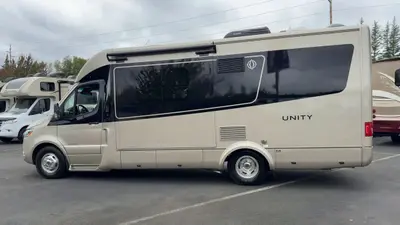 2023 Leisure Travel Unity photo 9