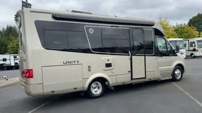 2023 Leisure Travel Unity photo 4