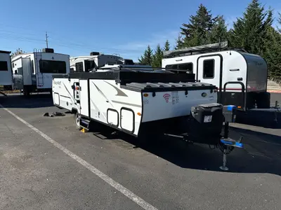 2019 Forest River Flagstaff photo 3