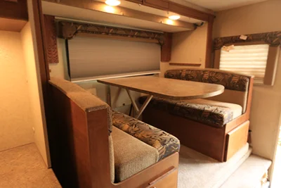2013 LANCE 1050S photo 6