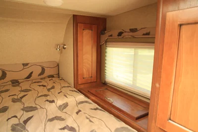 2013 LANCE 1050S photo 12